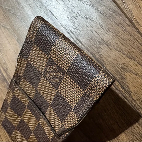 AUTHENTIC Louis Vuitton cosmetics case/phone case.